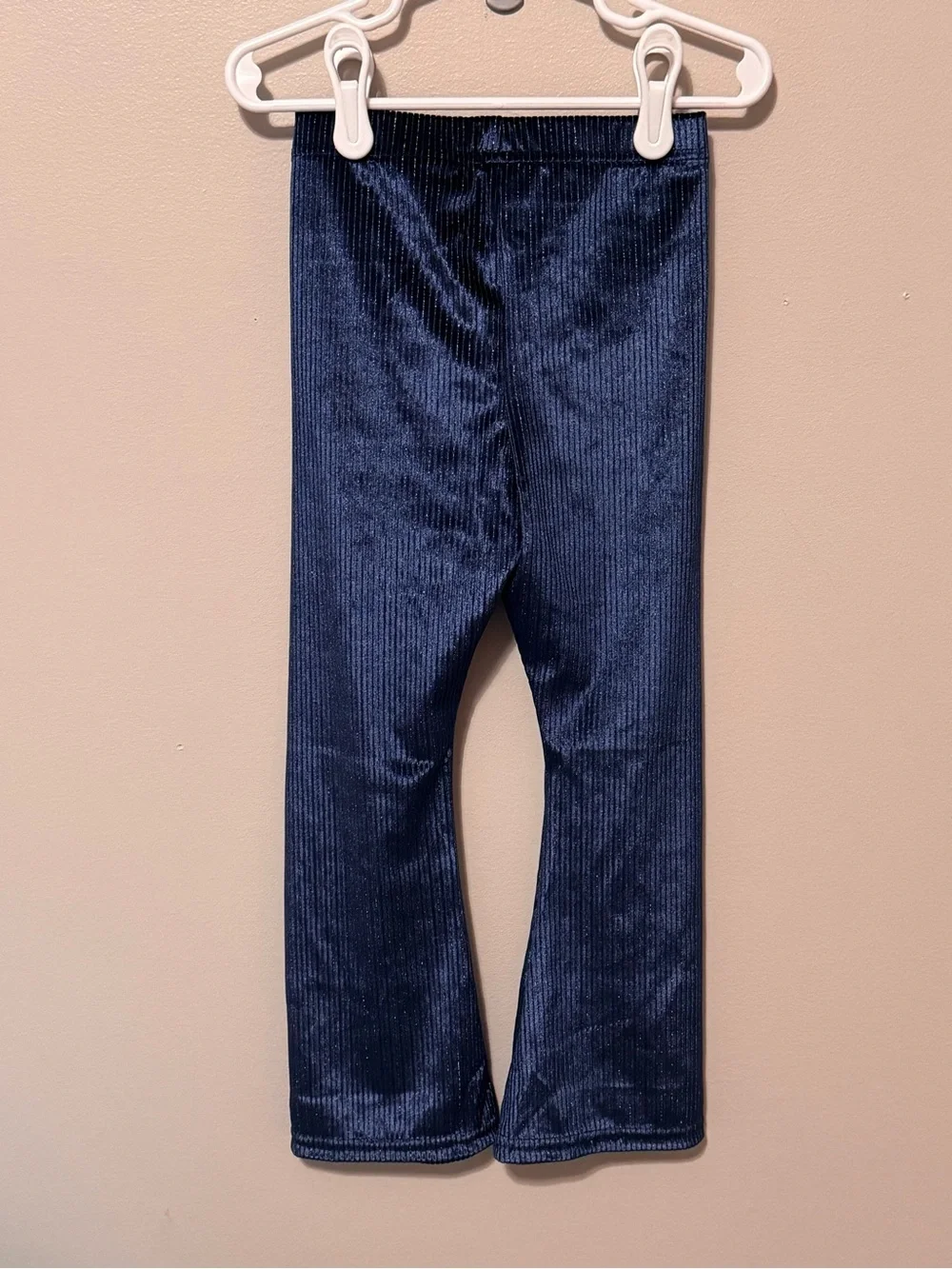Old Navy 3 pair Girls Size XS/5 Velvet Rib Leggings Trio in Coral, Navy & Black